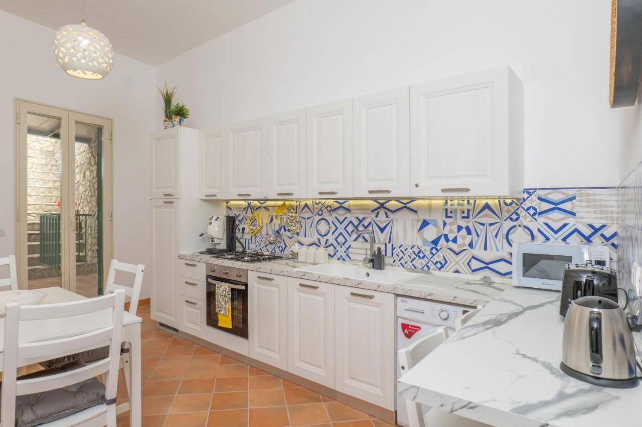 Yourhome - Casa Moscatelli 150 Steps Positano Luaran gambar